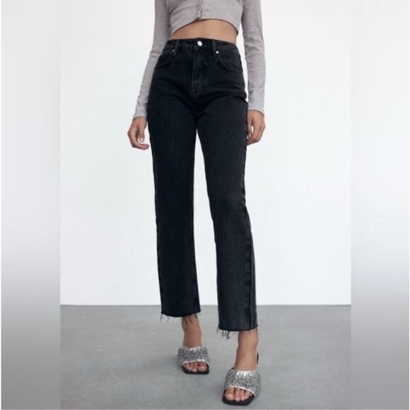 Zara High Waist Raw Hem Straight Leg Jeans Black Wash - Picture 1 of 11